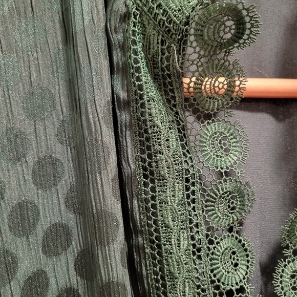 Max Studio Women's Emerald Green Jacquard Shine Dot Maxi Dress Size XS - Picture 5 of 8